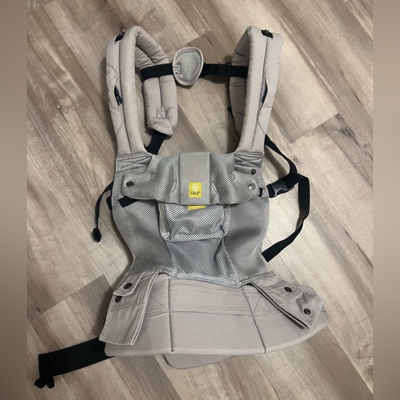 LILLEbaby Gray - Picture 2 of 5